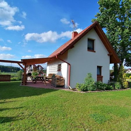 Domek Czerwony Kapturek Villa Plocice Exteriör bild