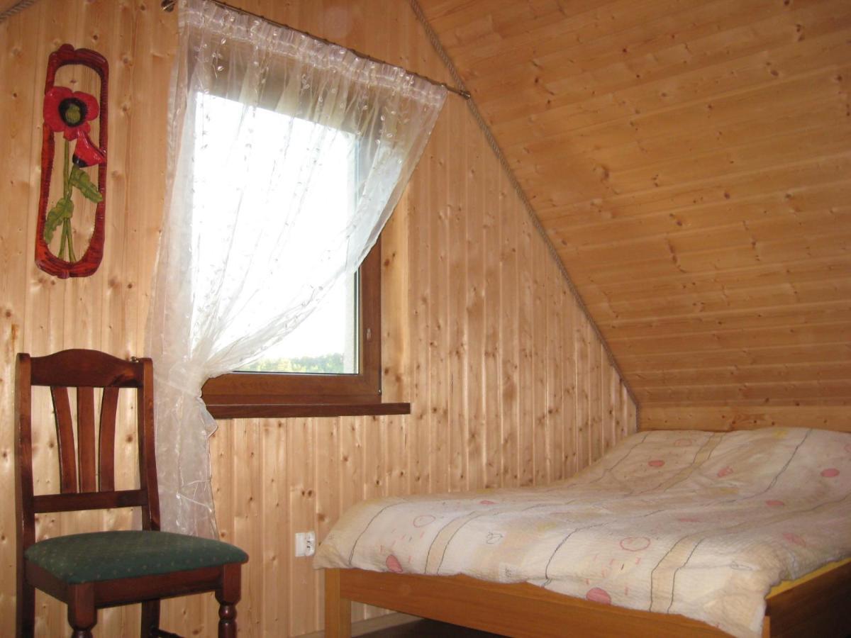 Domek Czerwony Kapturek Villa Plocice Exteriör bild